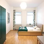 Staybearlin Prenzlauer Berg Dunckerstrasse Berlin